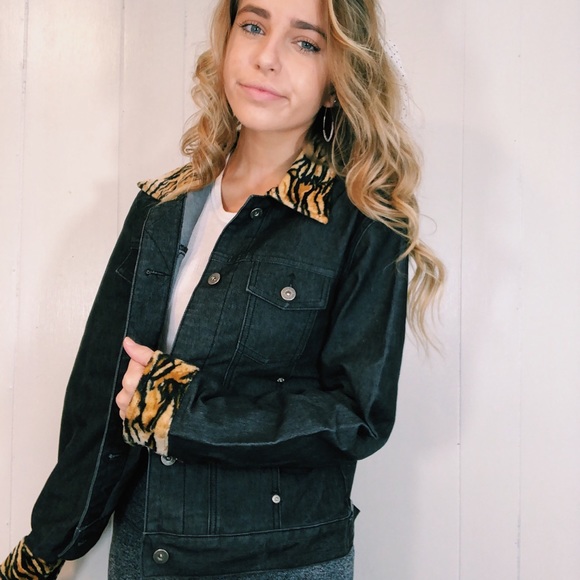 Vintage Guess Jacket!! - Picture 6 of 6